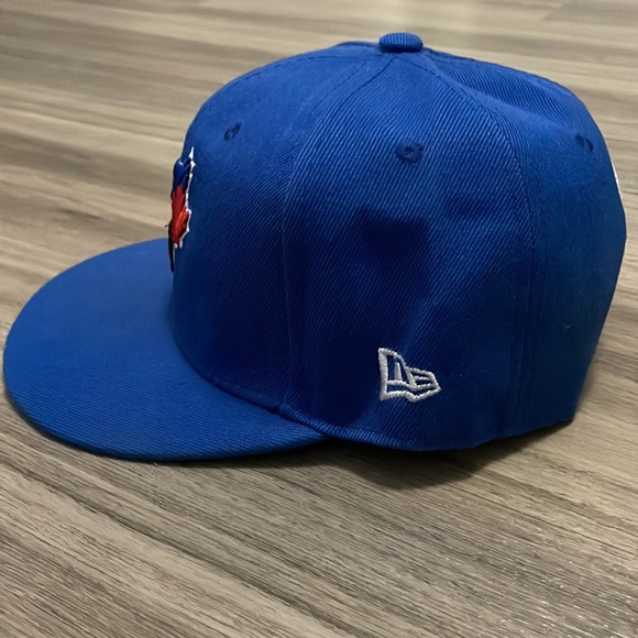 MLB Toronto Blue Jays New Era Snapback Hat - Picture 2 of 7